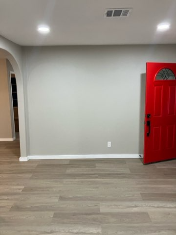 5515 Greenside St - Photo 2 of 5