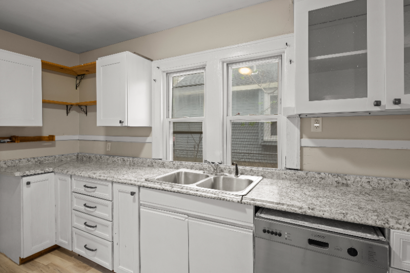 934 Underhill Ave Sw - Photo 3 of 10