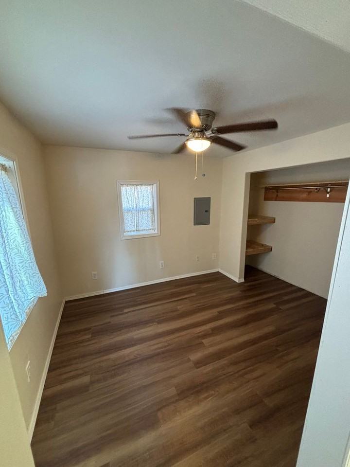 3730 Lismore Cir - Photo 7 of 8