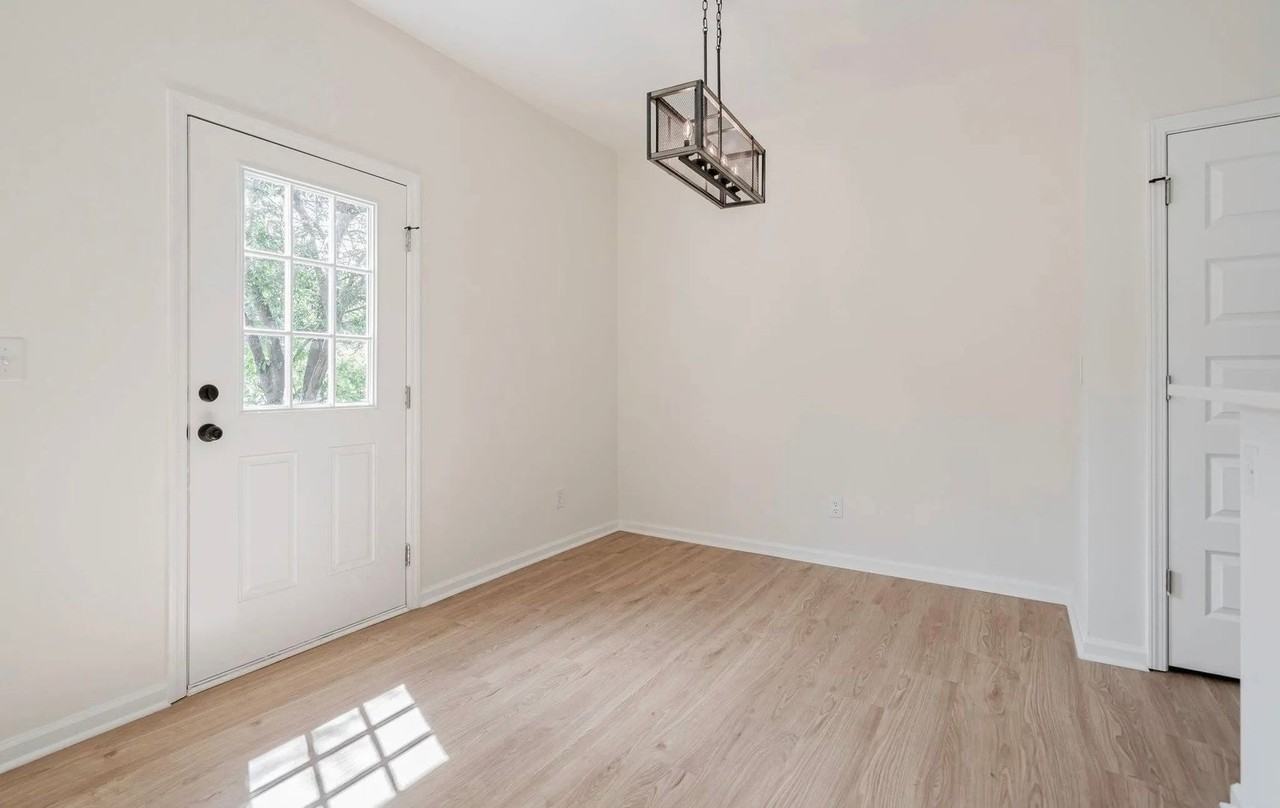 3741 Humphrey Dr - Photo 4 of 28