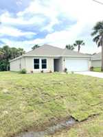 featured image of 1736 Boswell St