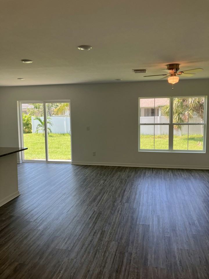 1736 Boswell Street - Photo 5 of 18