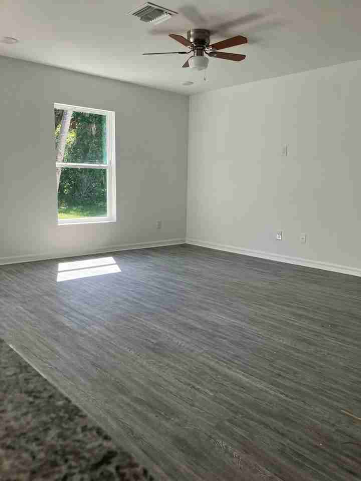 1736 Boswell Street - Photo 6 of 18