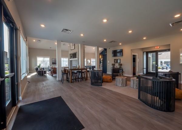 VC Station Apartments - Photo 6 of 19