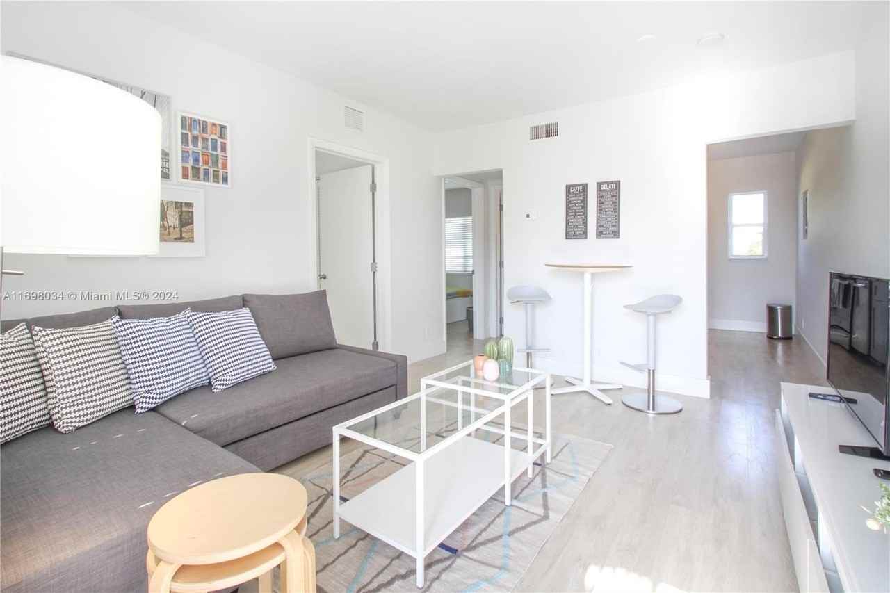 6238 Sw 59th Pl #10 - Photo 3 of 23