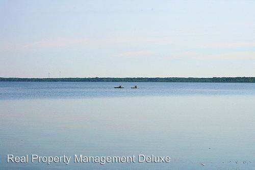 23462 Isle Dr N - Photo 2 of 14