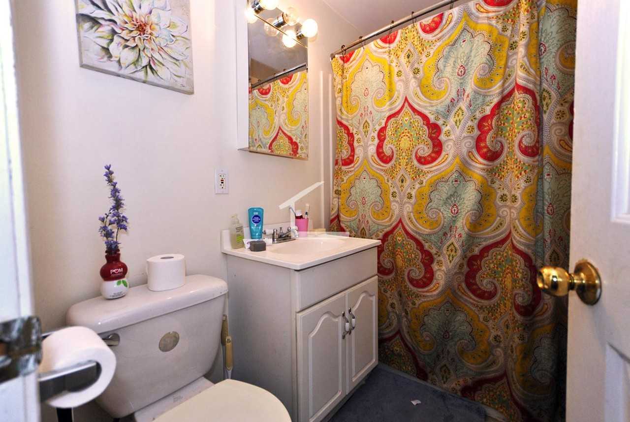 62 Egmont St #2 - Photo 2 of 8