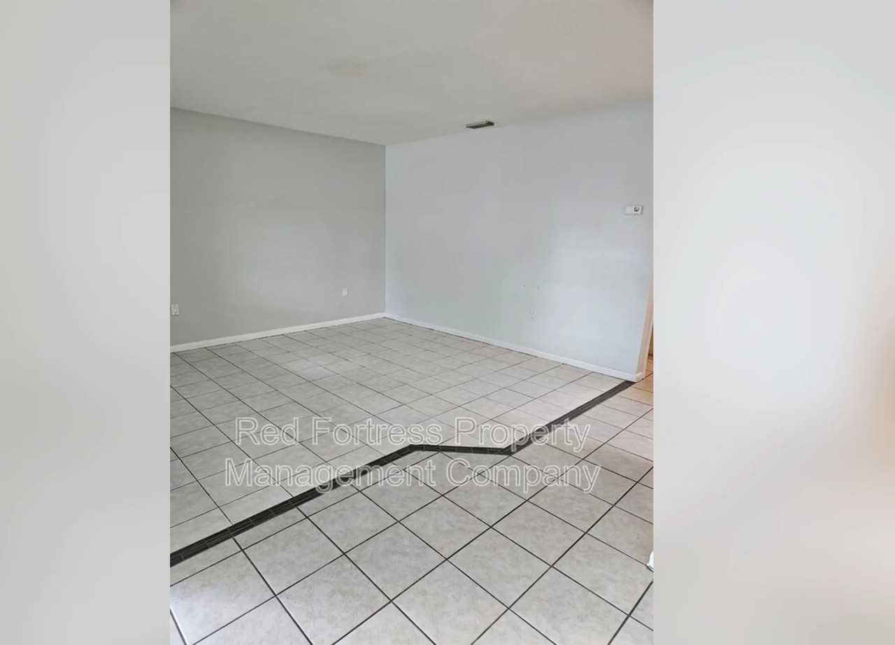 3341 Edgewood Ave - Photo 2 of 9