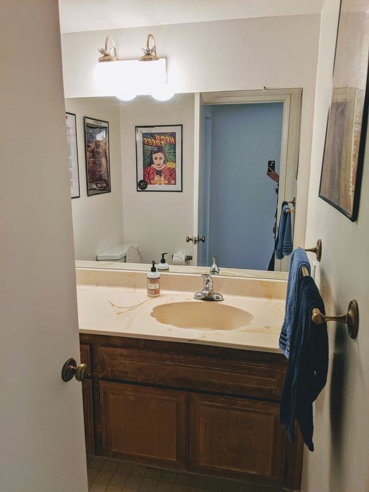 6663 Reservoir Ln - Photo 3 of 32