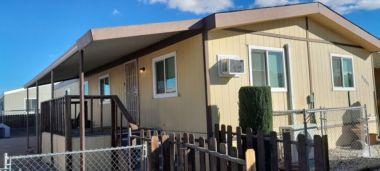 21801 69th St - Photo 2 of 17