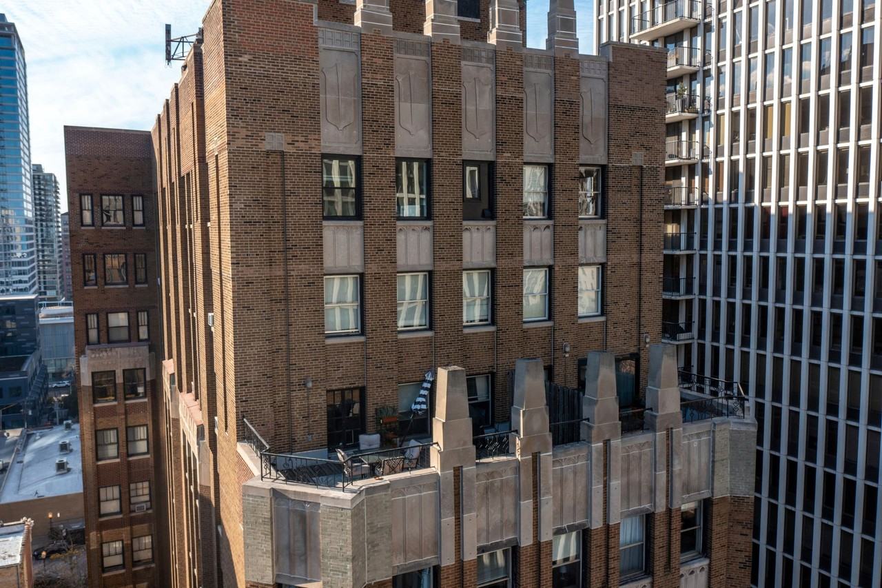 Canterbury Court Apartments - Photo 3 of 50