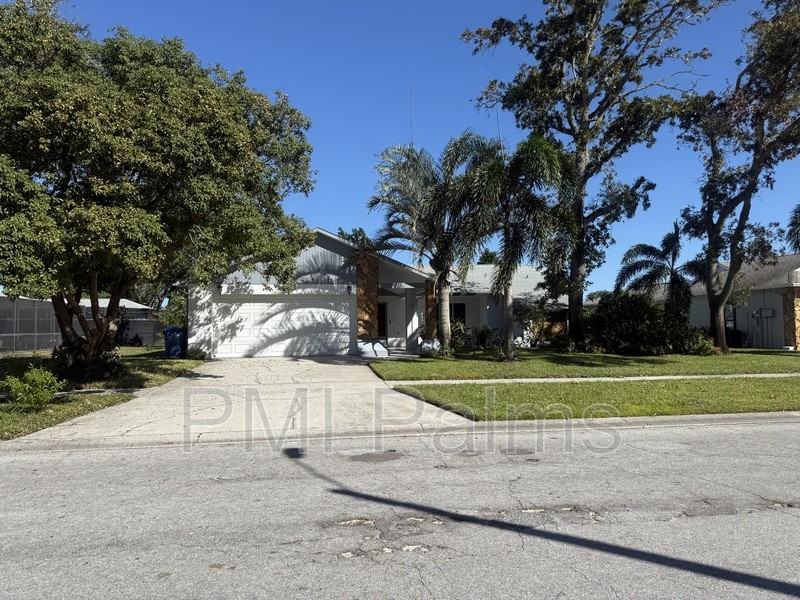 2633 Blossom Lake Dr - Photo 3 of 27