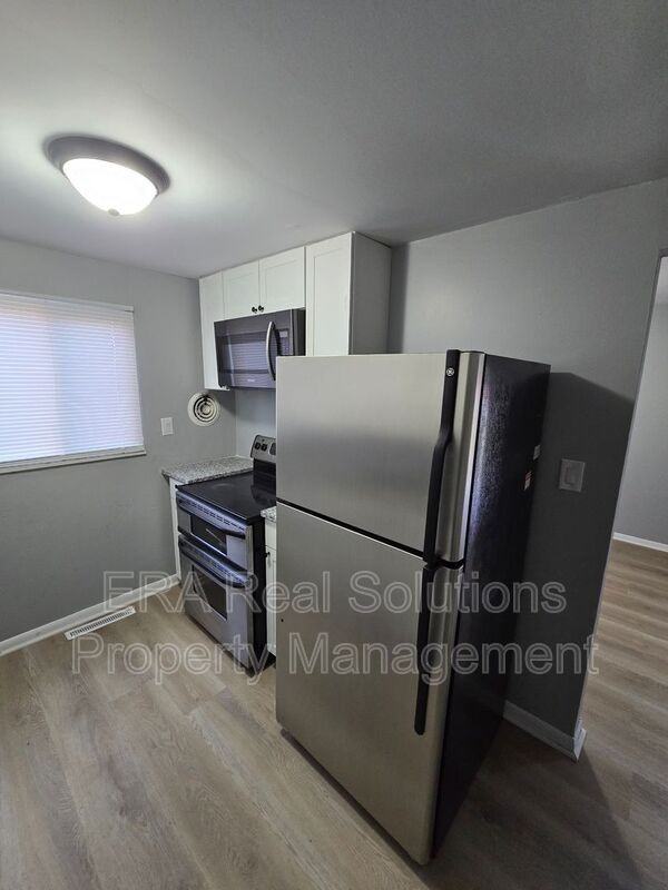 1622 Smith Rd - Photo 6 of 18