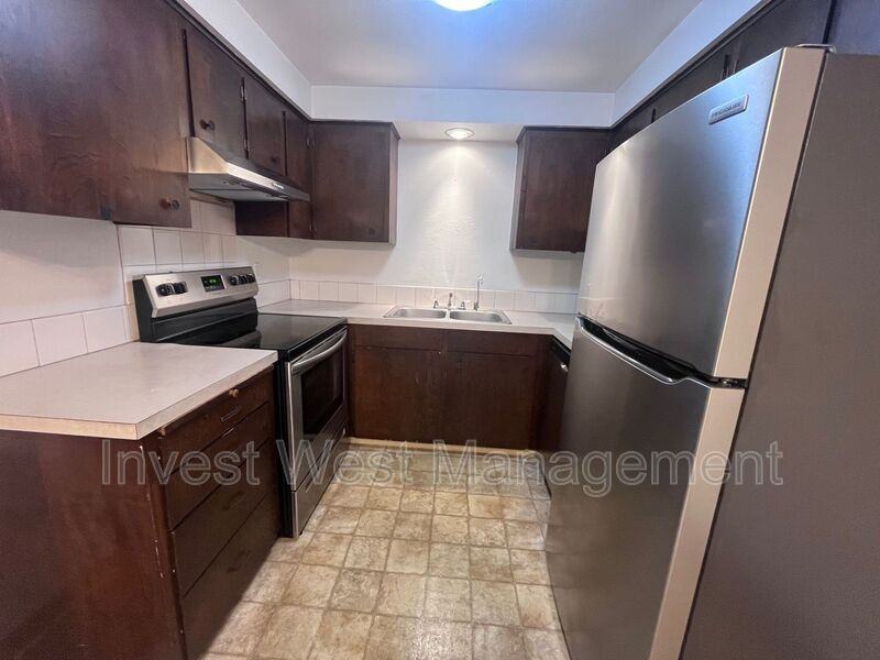 3401 Estreet #5 - Photo 2 of 9