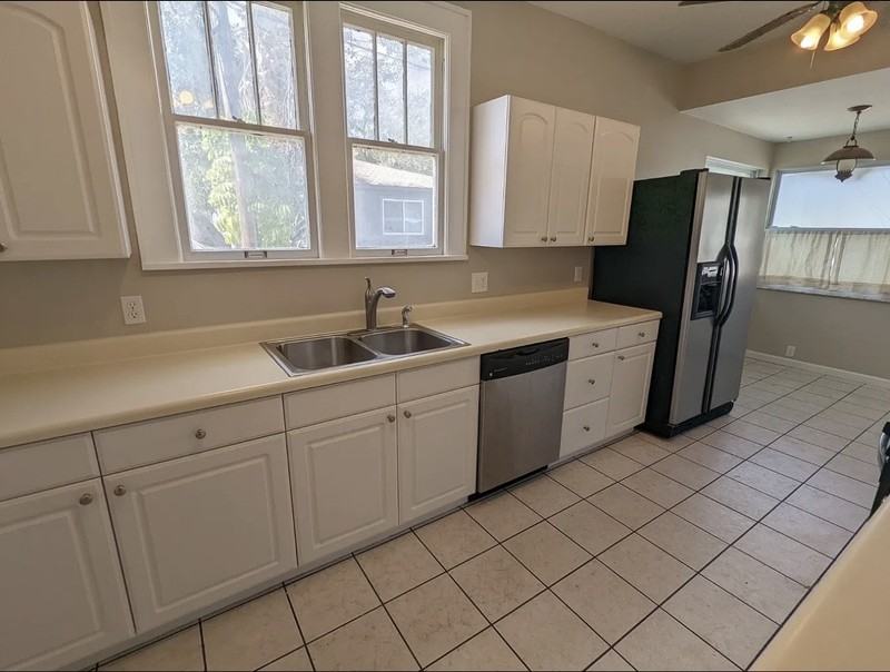 865 13th Ave N - Photo 7 of 14