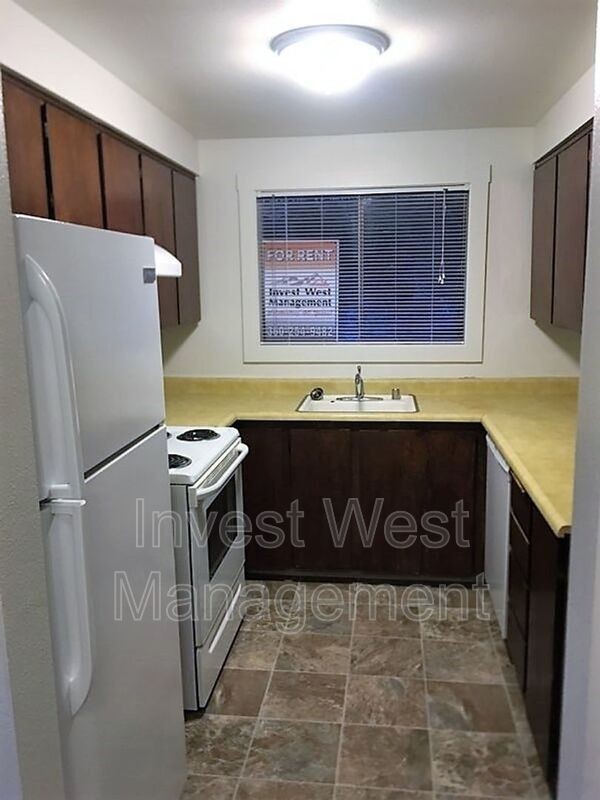 1517 Ne 141st Ave - Photo 3 of 15