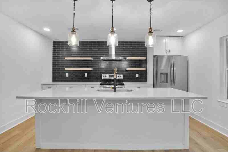 525 E 39th St #B - Photo 2 of 25