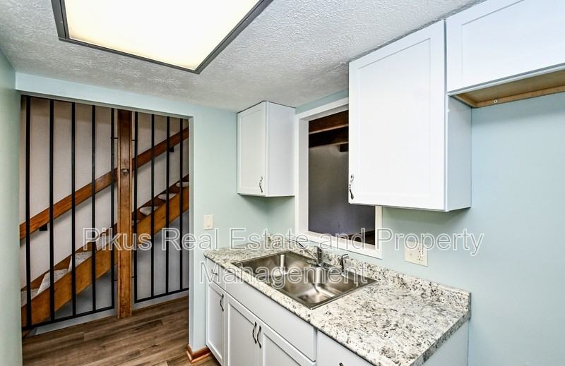 6111 Island Dr Nw - Photo 4 of 12