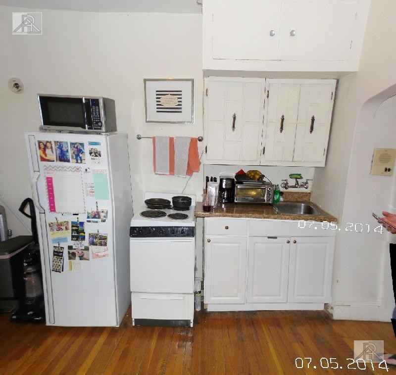 68 Strathmore Rd #11A - Photo 4 of 6