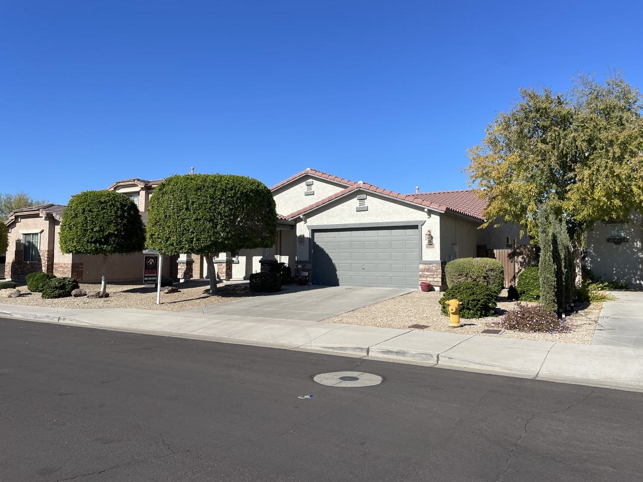 9206 W Mine Trl - Photo 2 of 48