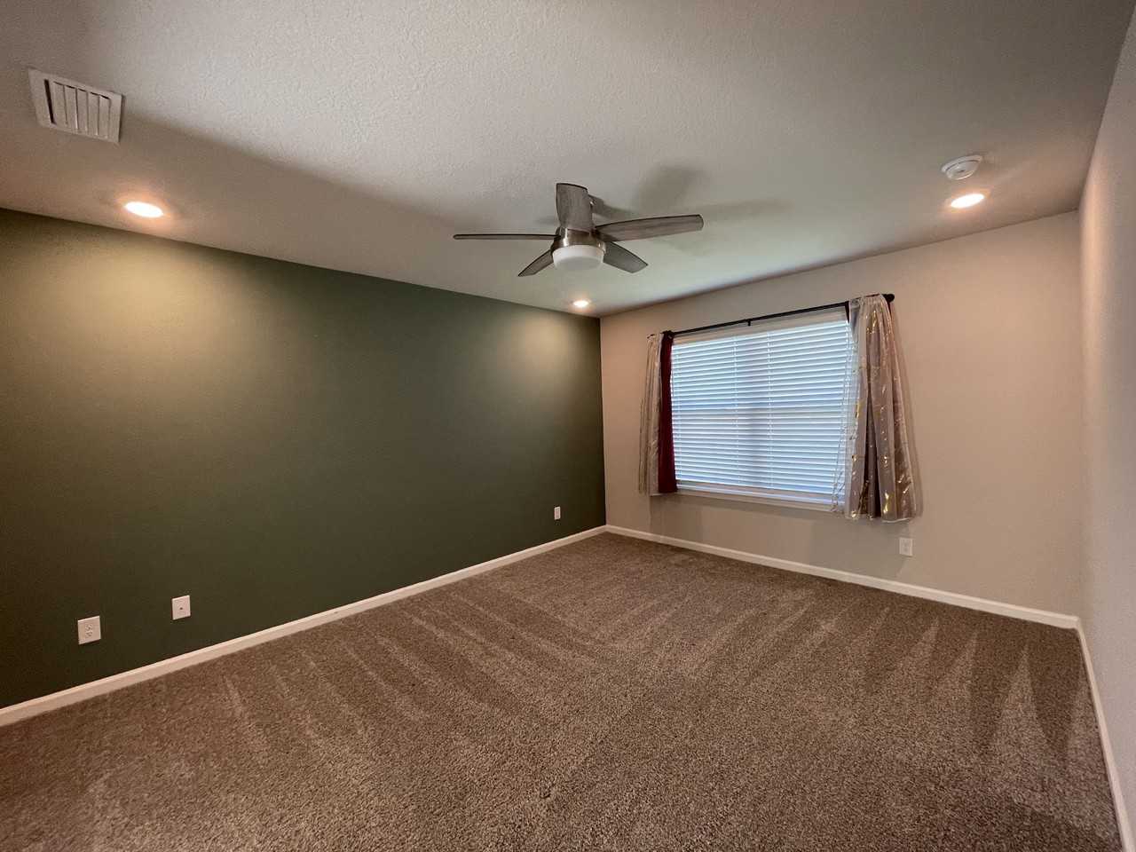 1068 Burlington Pass Dr - Photo 6 of 17