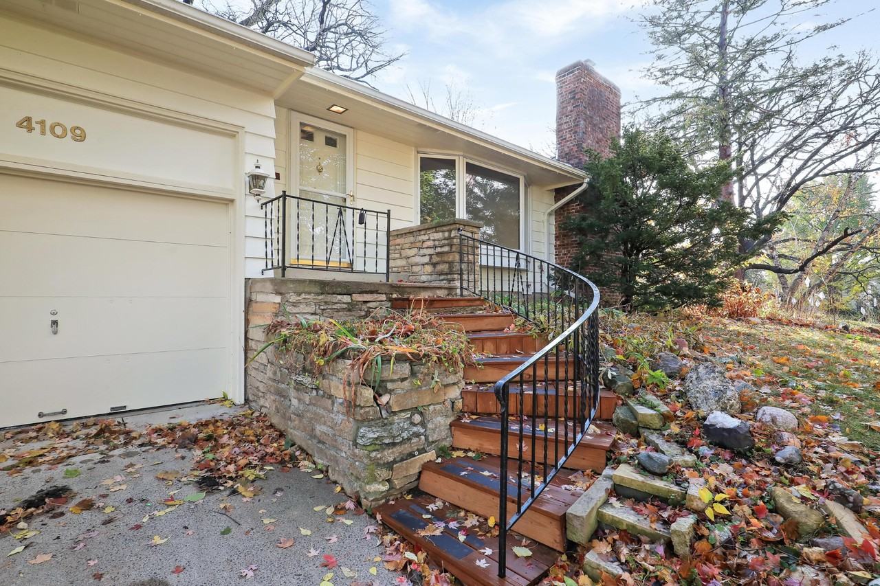 4109 Washburn Ave S - Photo 2 of 25