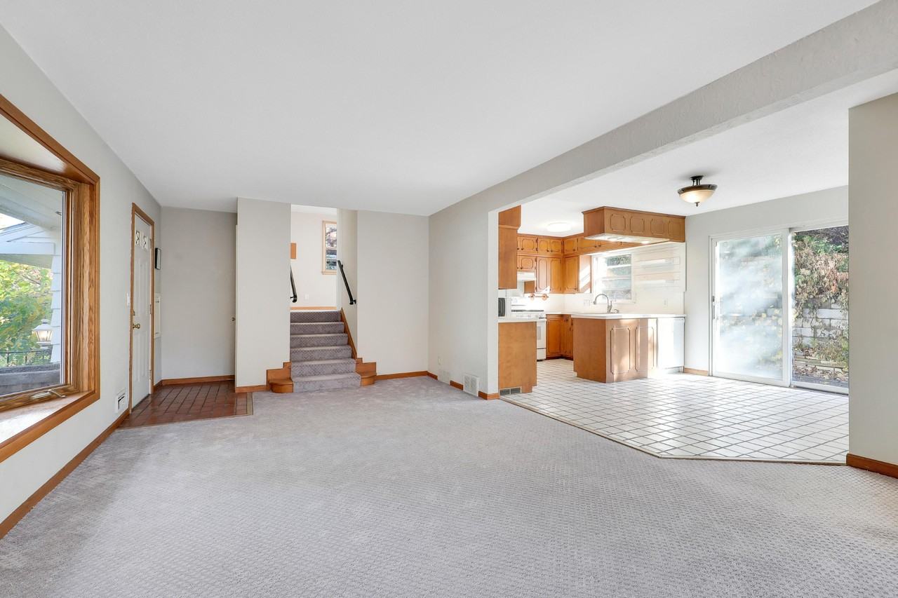 4109 Washburn Ave S - Photo 5 of 25