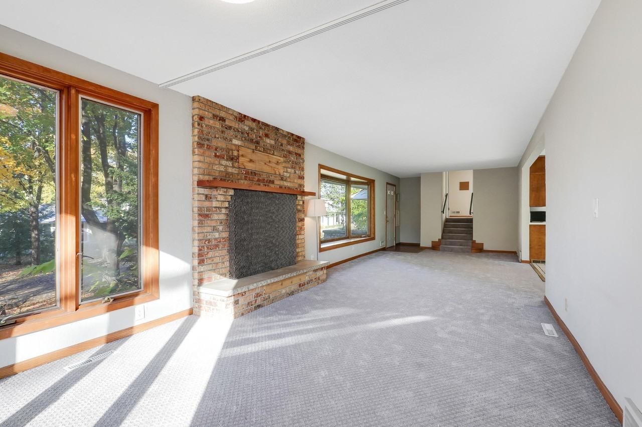 4109 Washburn Ave S - Photo 6 of 25