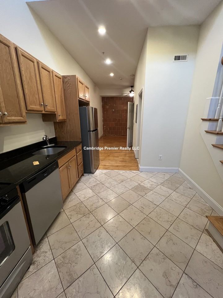 Exchange St #6 - Photo 2 of 16