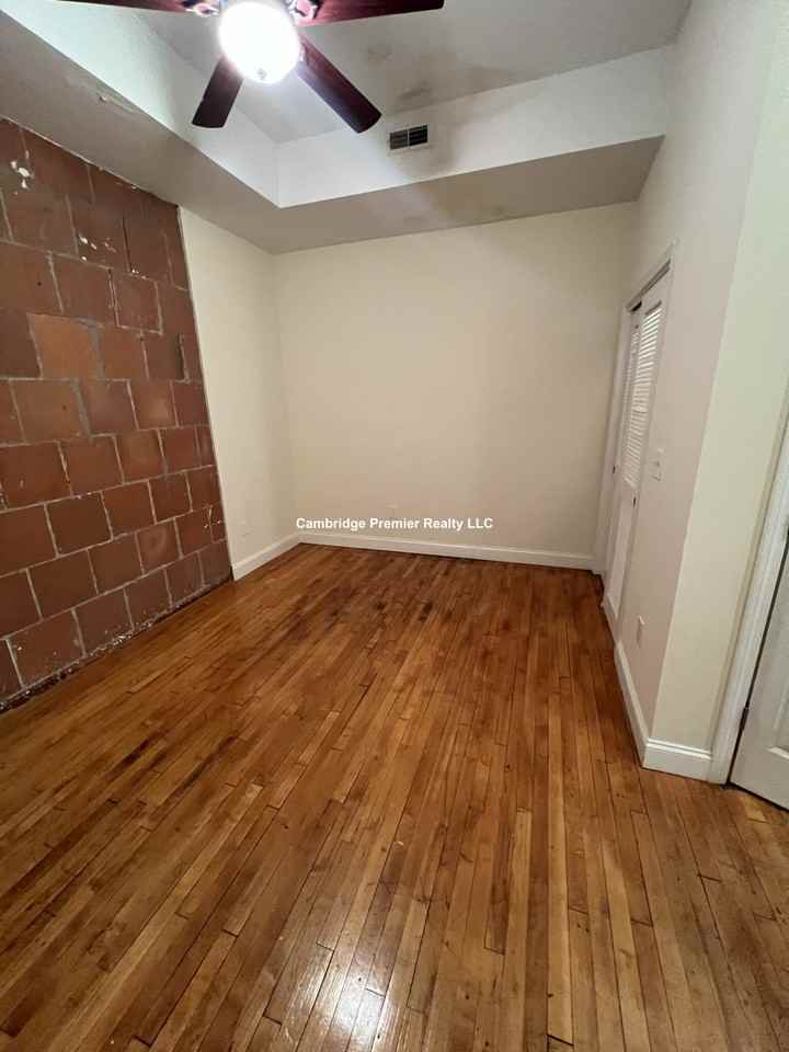 Exchange St #6 - Photo 7 of 16