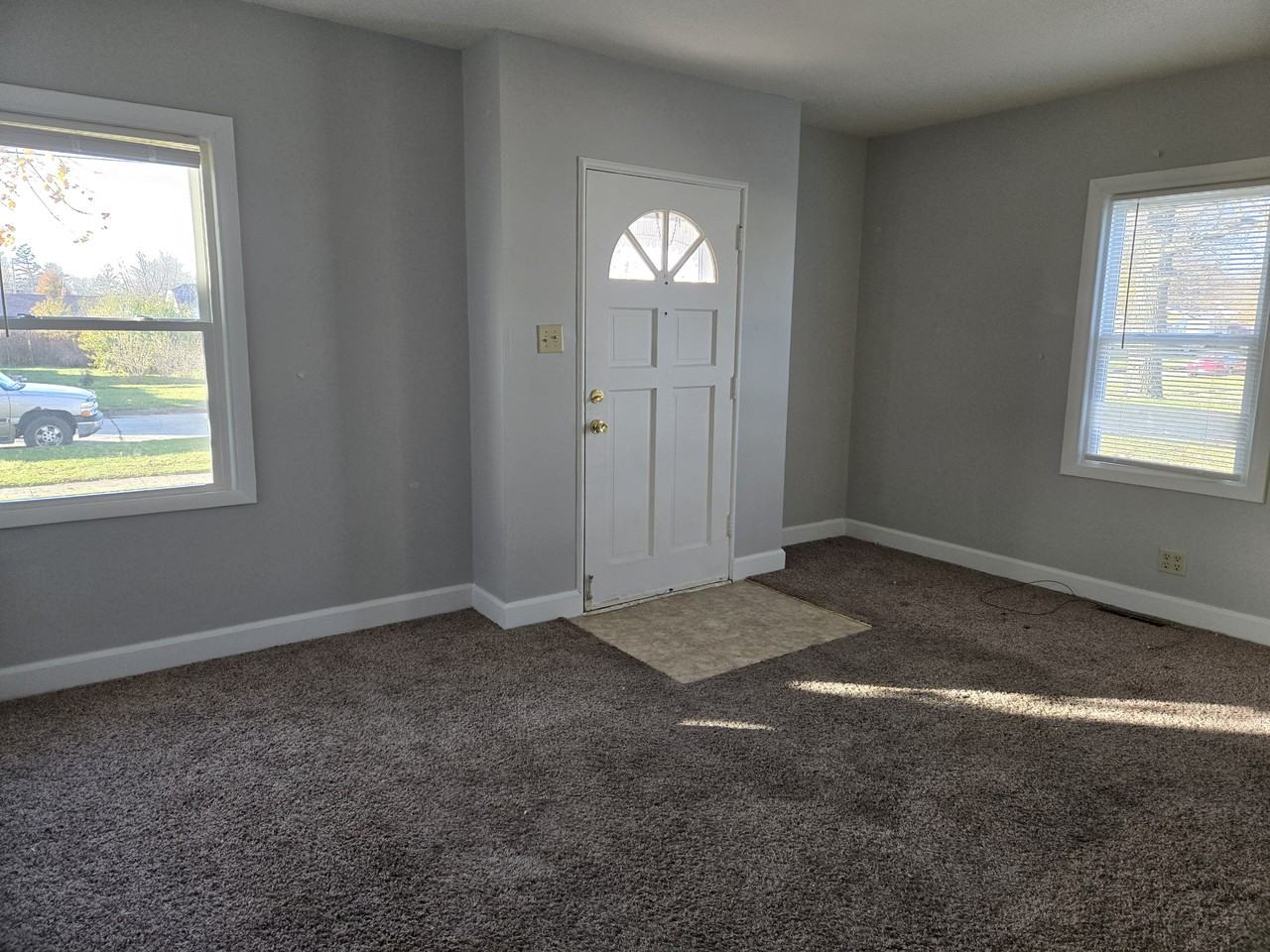 1016 W 5th St S #NA - Photo 2 of 11