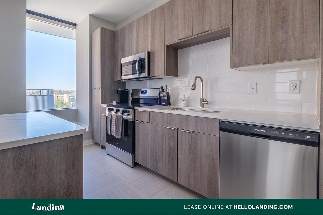 The 600 - Photo 4 of 50