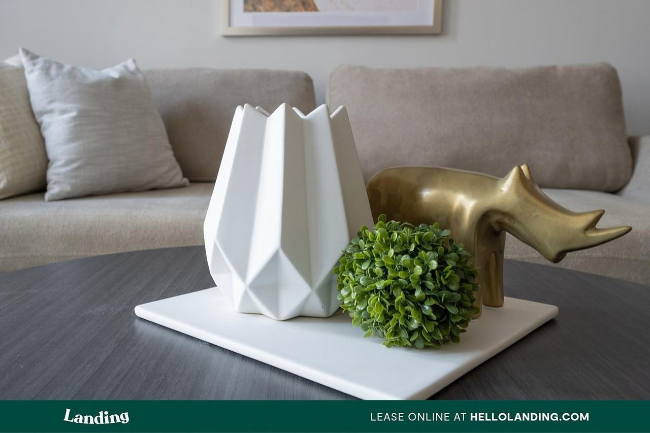 340 W 25th St - Photo 4 of 50