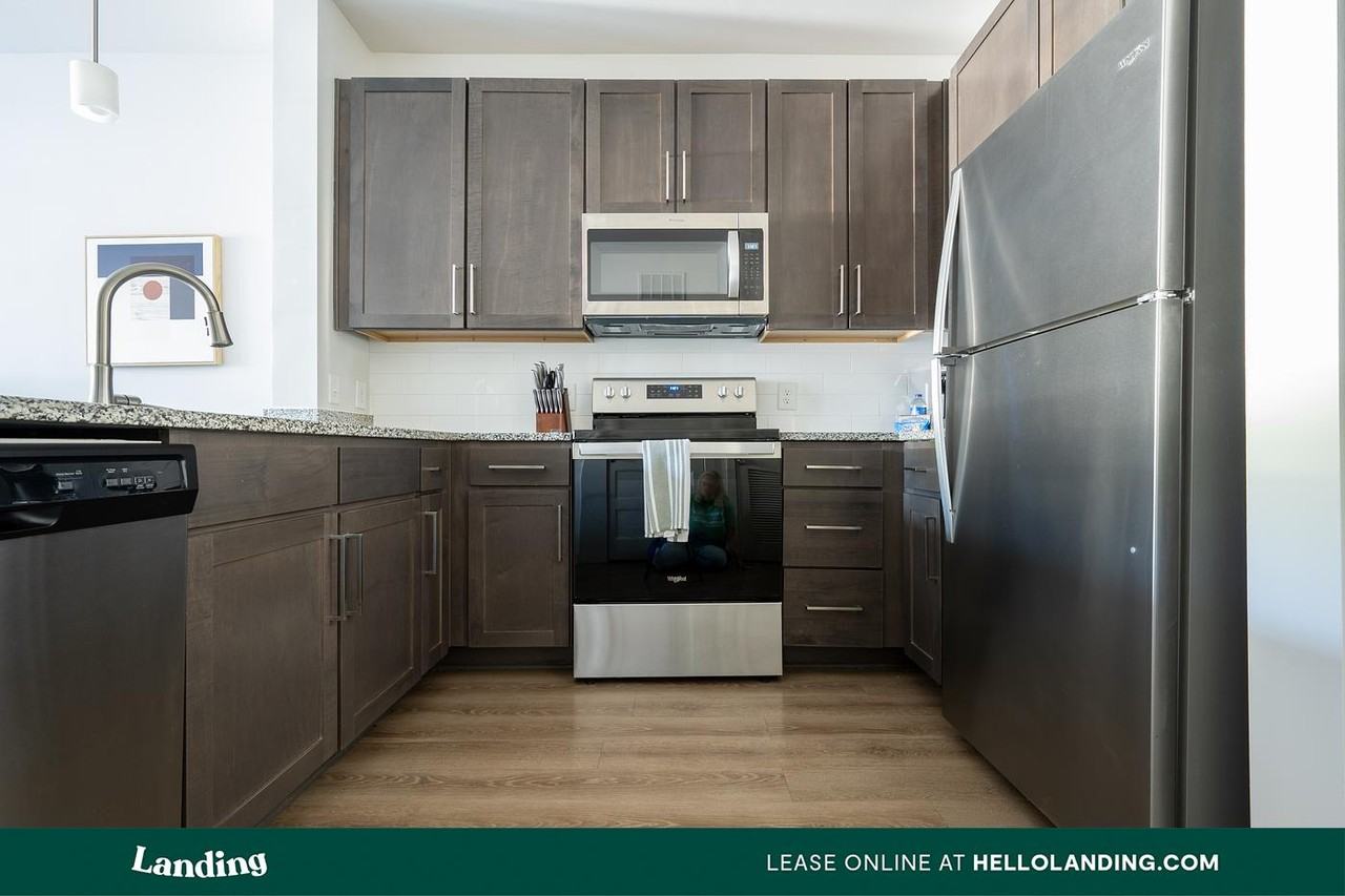 340 W 25th St - Photo 5 of 50