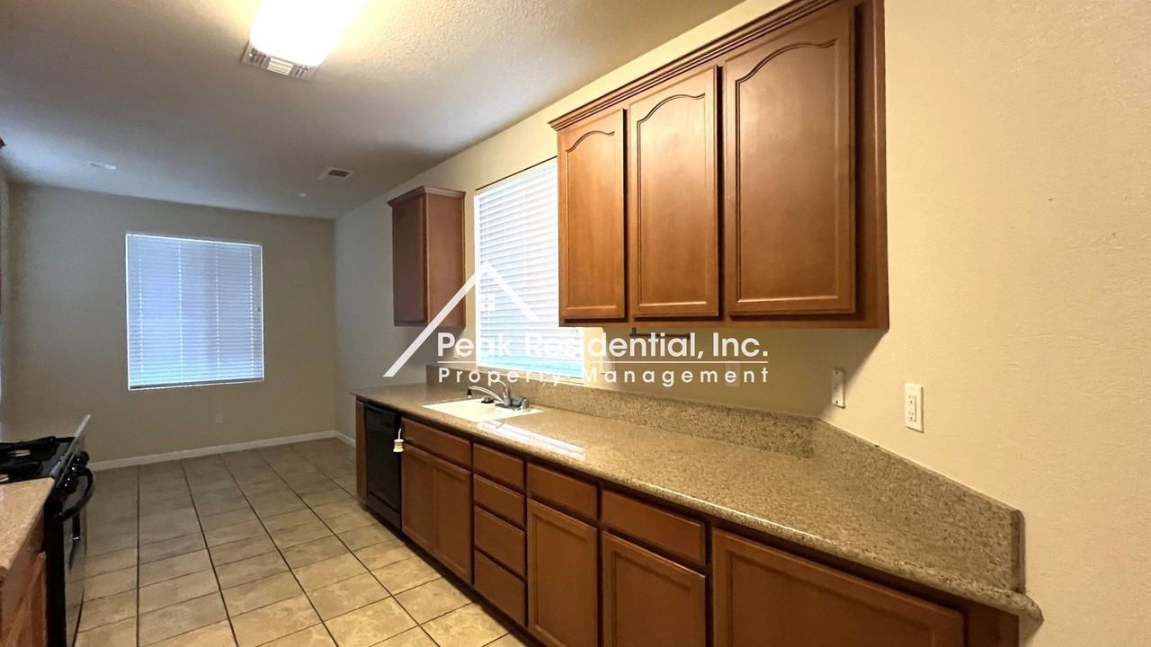 200 Sun Shower Circle - Photo 7 of 30