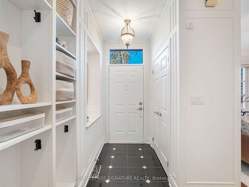 53 Parkhurst Boulevard - Photo 3 of 40