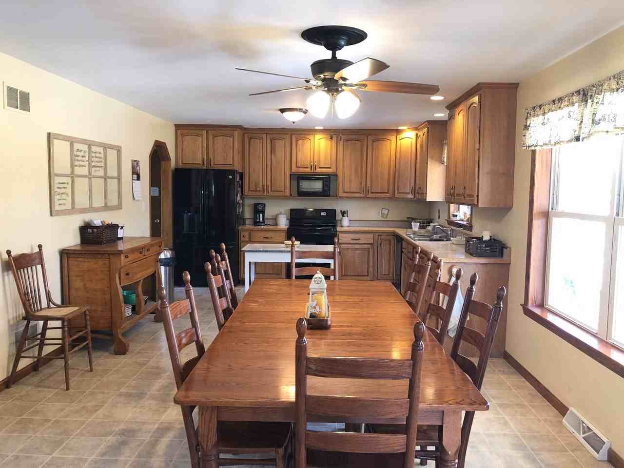 12 Birch Ln - Photo 3 of 16