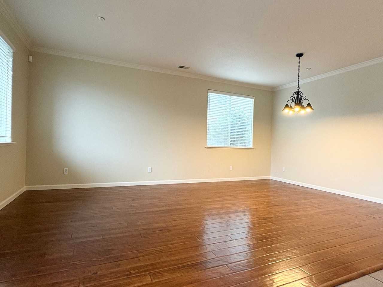 652 Macadamia Ct - Photo 3 of 24