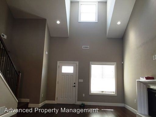 2225 Buckner Dr - Photo 3 of 39