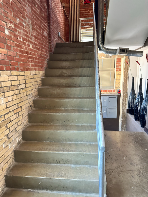 710 S Medina #205 - Photo 3 of 22