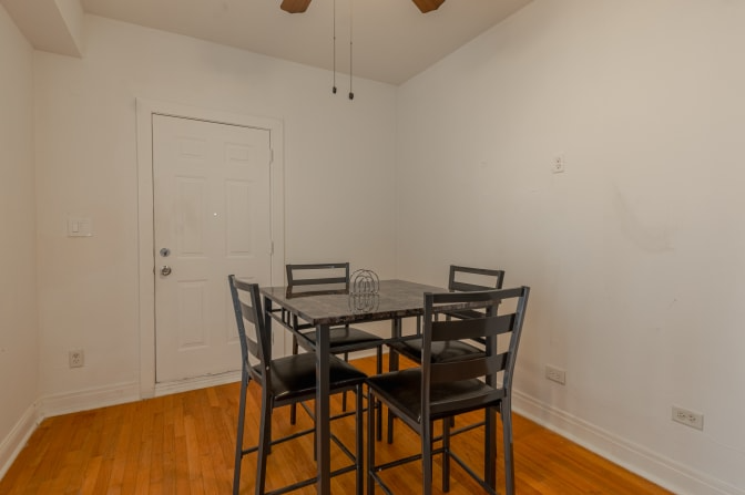 1 W Medill Ave - Photo 6 of 14