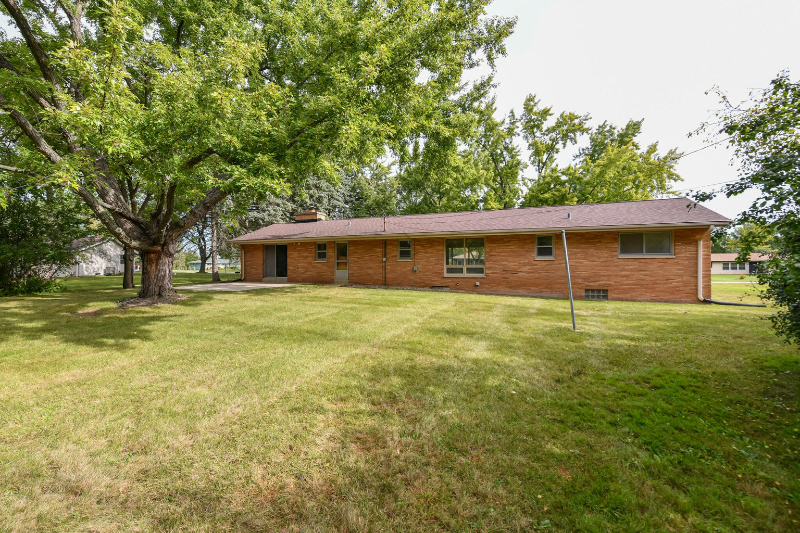 2001 S Pickford Dr - Photo 2 of 22