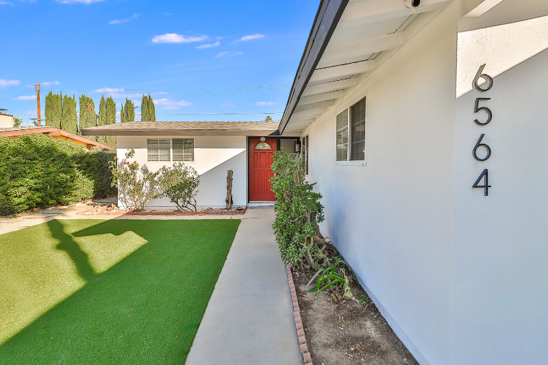 6564 Kelvin Ave - Photo 5 of 30