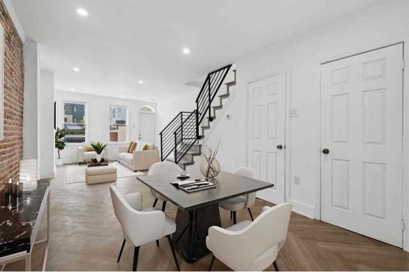 1102 Marlborough St - Photo 2 of 4