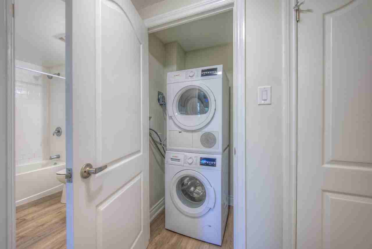 99 York Road - Photo 2 of 8