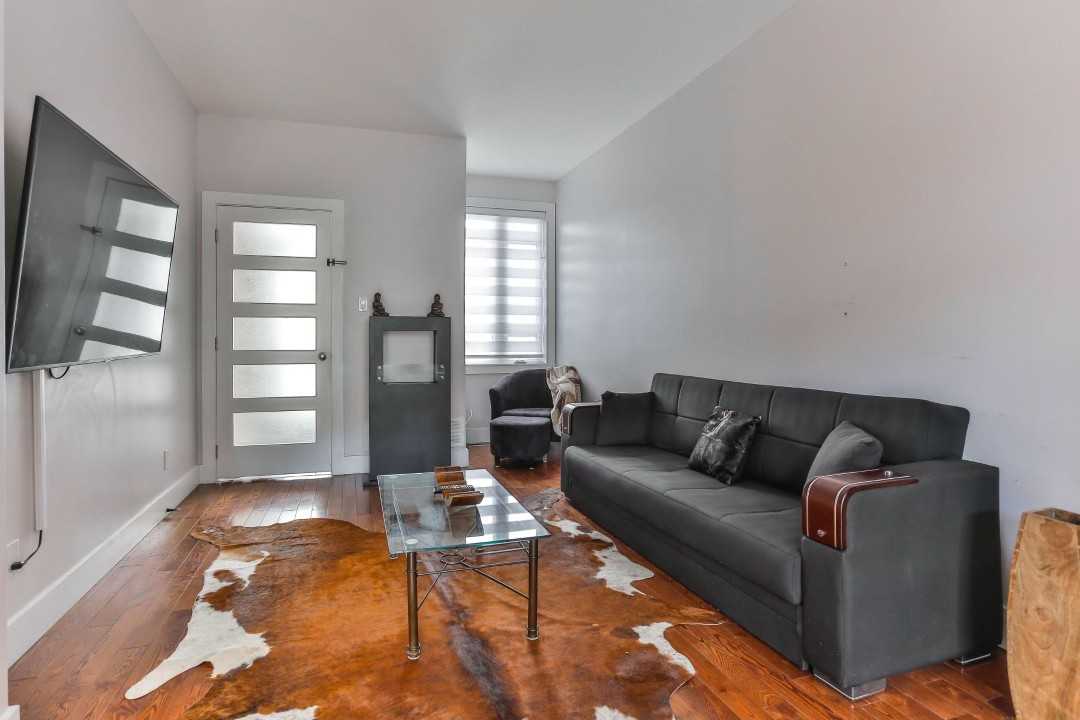 11570 Av de l'Hôtel-de-Ville - Photo 3 of 16