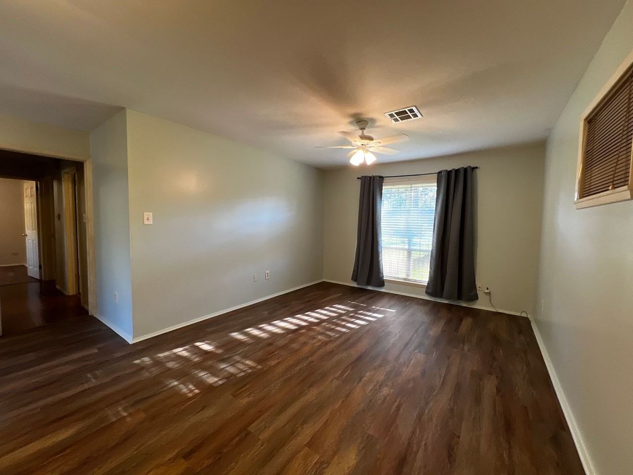 114 Kim Dr - Photo 7 of 19