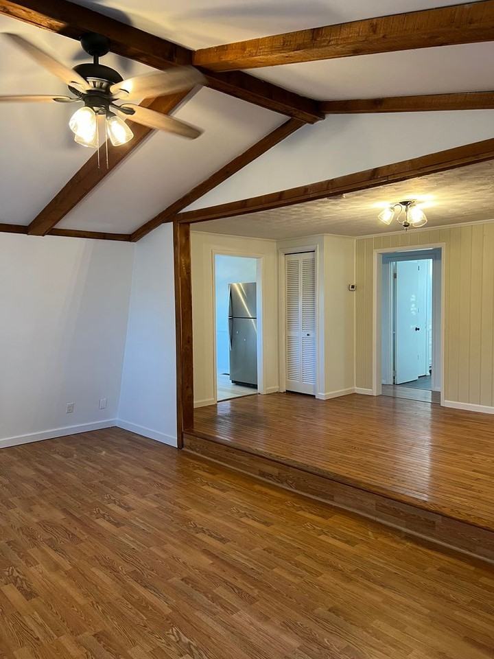 11643 Greene St - Photo 3 of 22