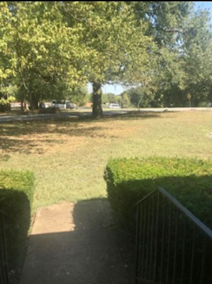 415 Blackman Rd - Photo 2 of 15