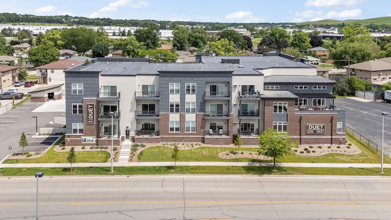 Duet Apartments - Photo 7 of 50